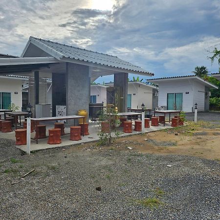 Bansuan Inthanon Resort -Classic House Chom Thong Bagian luar foto