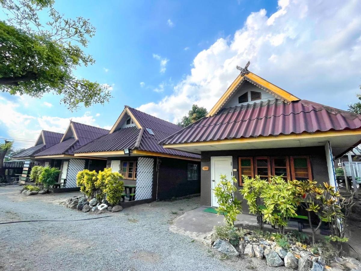 Bansuan Inthanon Resort -Classic House Chom Thong Bagian luar foto